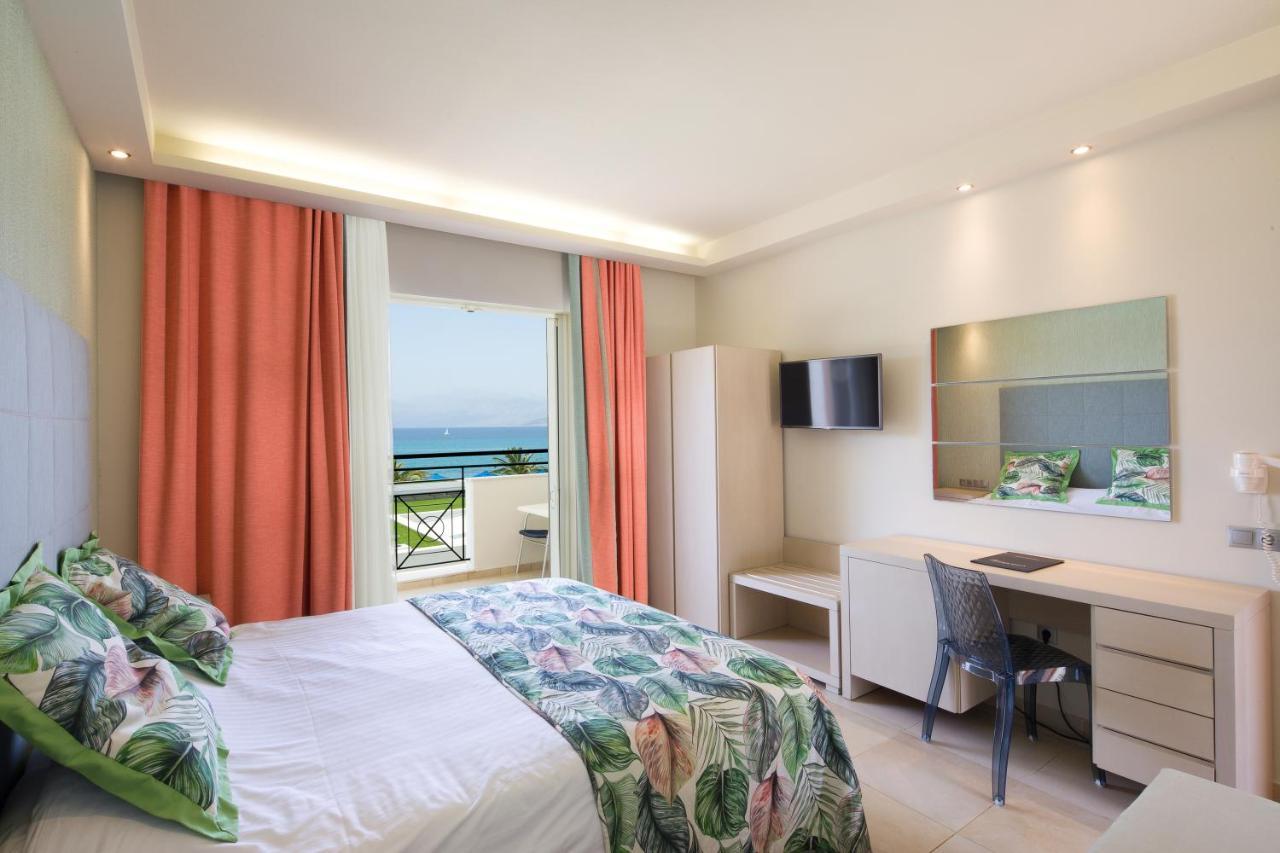 Quarto Deluxe com Cama de Casal ou 2 de Solteiro e Vista do Mar